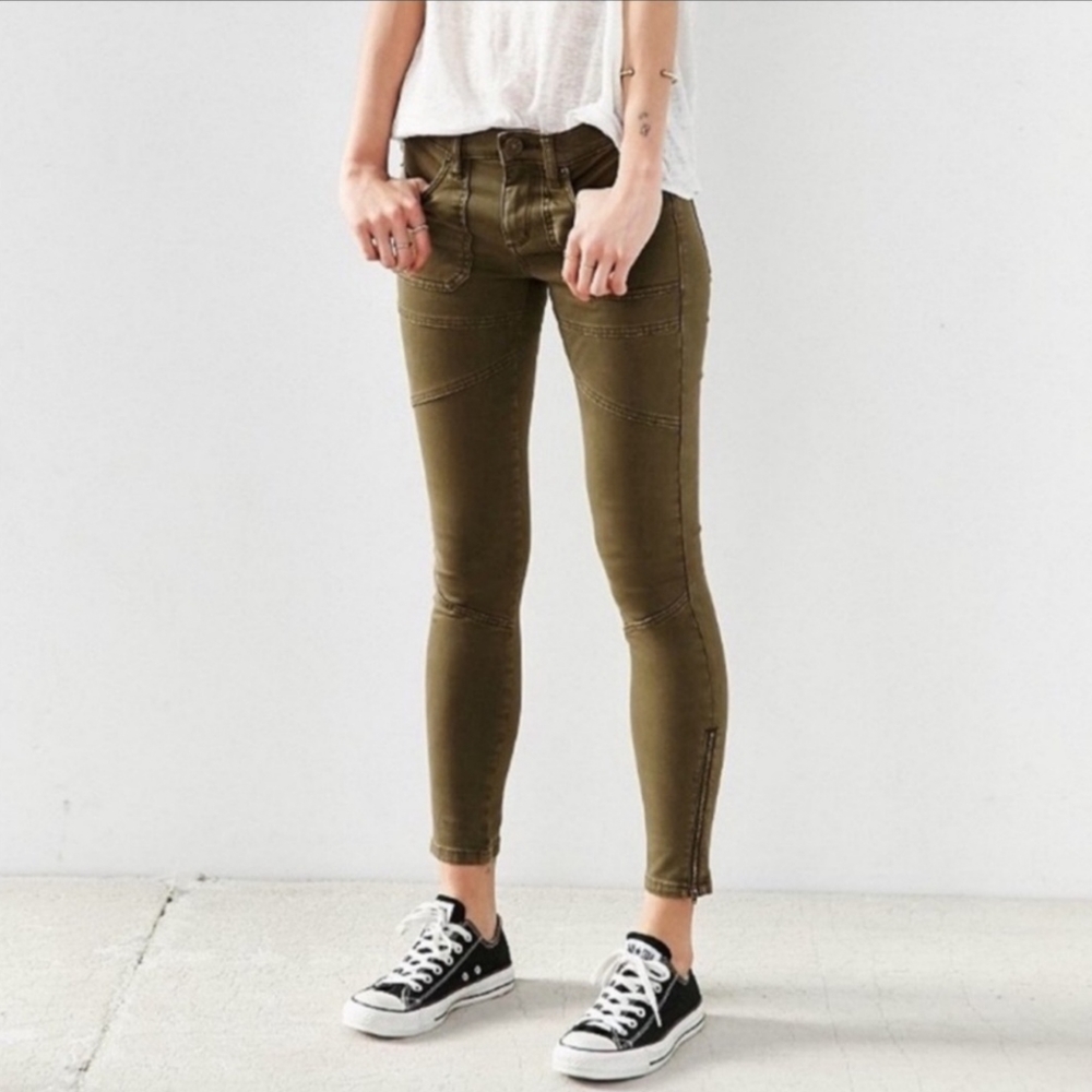 Urban Outfitters BDG Jefferson Moto skinny jeans size 28 olive 28" inseam